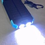 BLAVOR Solar Power Bank 10.000mAh. Portable Wireless Charger. 20W Fast Charging External Battery Pack with USB C for Cell Phones. Solar Panel Charging with Dual Flashlight for Camping photo review