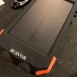 BLAVOR Solar Power Bank 10.000mAh. Portable Wireless Charger. 20W Fast Charging External Battery Pack with USB C for Cell Phones. Solar Panel Charging with Dual Flashlight for Camping photo review